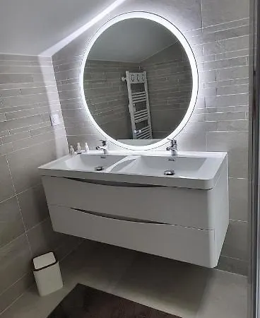 Semesterbostad Le Beluga Ii Spa Nantes Aeroport *